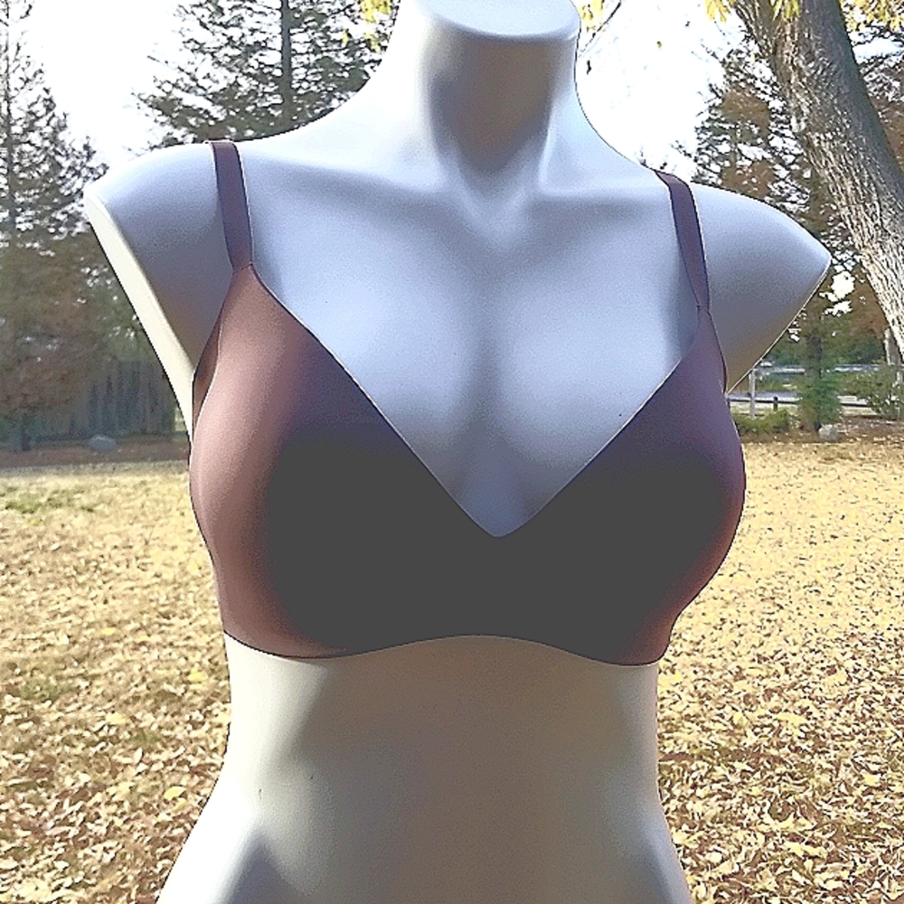 Nwot Lululemon take shape bra 36c brown